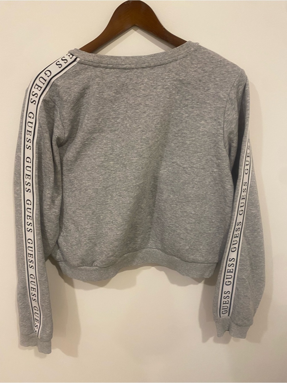 Guess Cropped Sweater - Picture 3 of 6